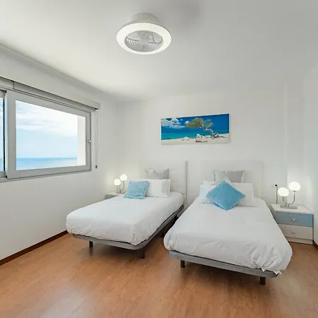 The Eagles Luxury Overlooking Siam Park Sleeps 14 * Costa Adeje (Tenerife)