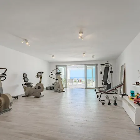 The Eagles Вилла *