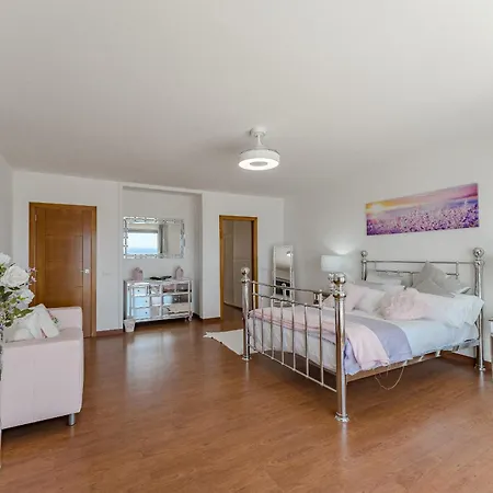 The Eagles Адехе